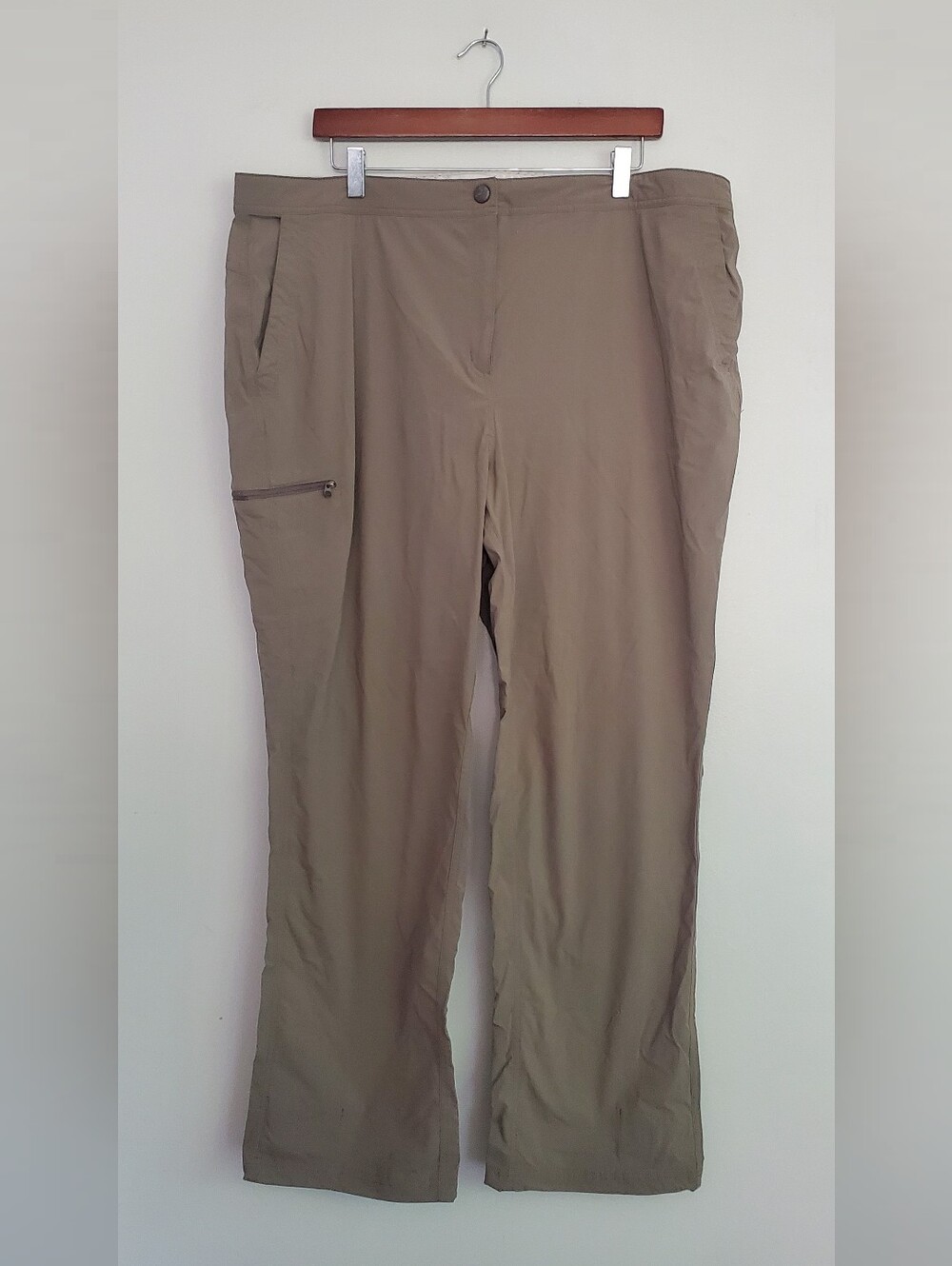 L.L. Bean Lightweight Taupe Adjustable Waist Hiking Pants Size 18